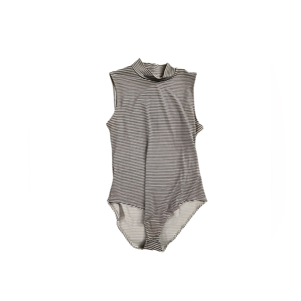 H&M Bodysuit, size L